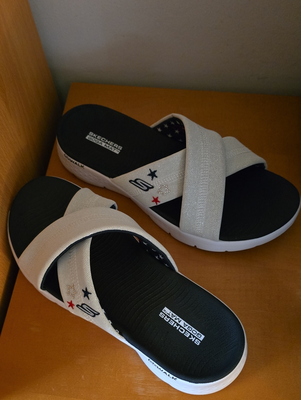 Skechers GoWalk Patriotic Sandals/Sparkles
